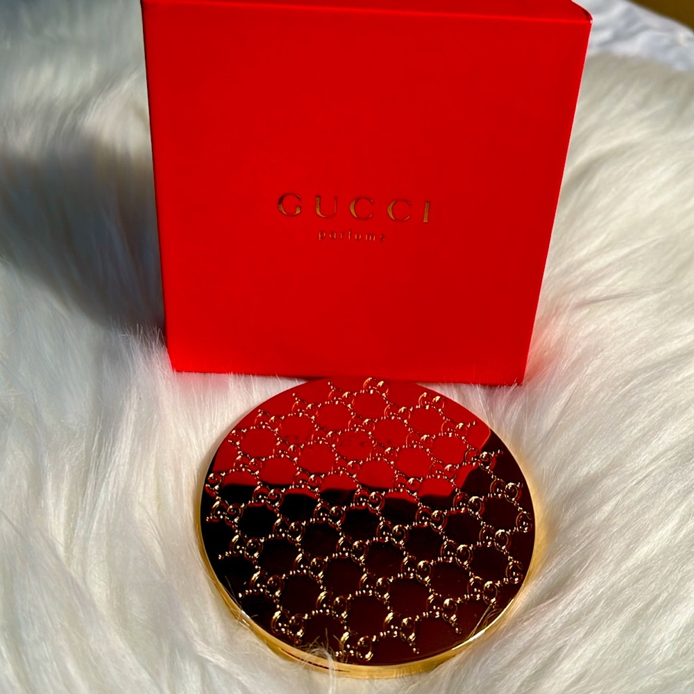 🔥 💯 Authentic Gucci Mirror
